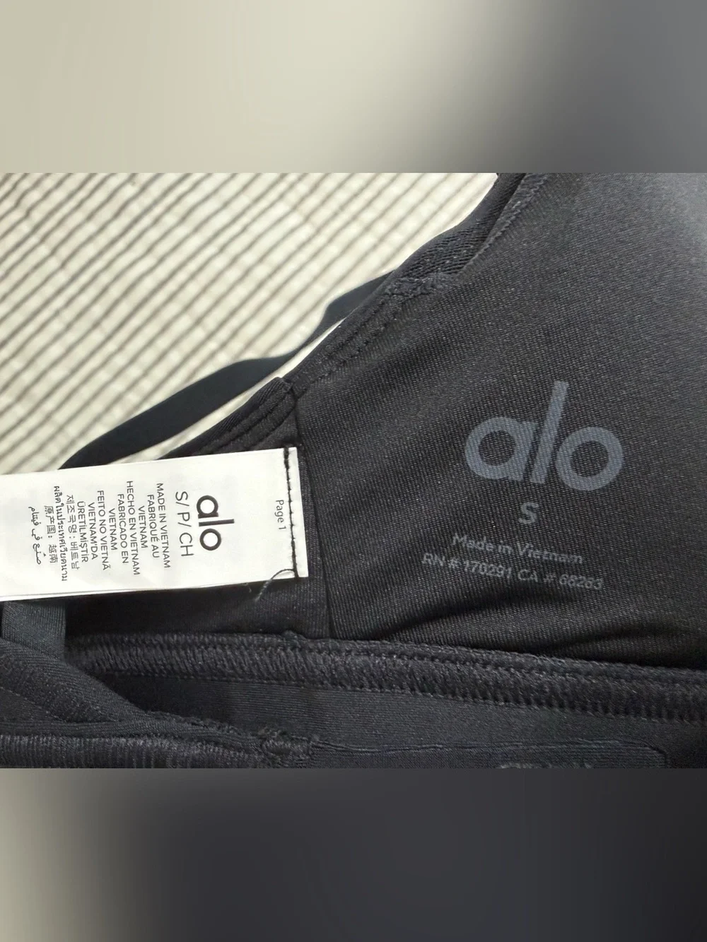 Alo Yoga Airlift Connection Bra size S NWOT